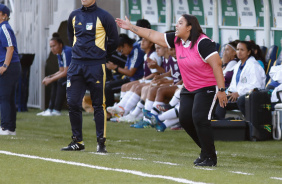 Thaissan Passos comandou o Corinthians contra o Santos pelo Brasileiro Feminino Sub-17