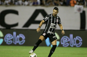 Giuliano durante empate do Corinthians contra a Portuguesa-RJ pela Copa do Brasil