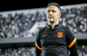 Vtor Pereira durante o clssico entre Corinthians e Palmeiras na Arena Barueri