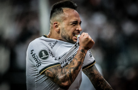 Maycon marcou o segundo gol do Corinthians contra o Boca