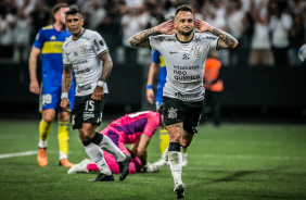 Maycon marcou o segundo gol do Corinthians