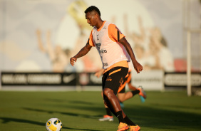 J durante treino do Corinthians