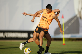 Roni durante treino do Corinthians