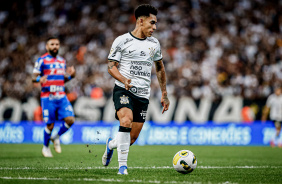 Du Queiroz entrou ainda no primeiro tempo de Corinthians e Fortaleza