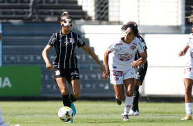 Giovanna Campiolo fugindo de marcao no jogo do Corinthians contra a Ferroviria