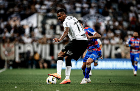 J durante a vitria do Corinthians contra o Fortaleza