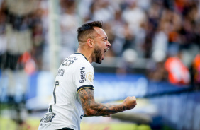 Volante Maycon em jogo contra o Fortaleza pelo Campeonato Brasileiro