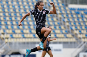 Ellen em comemorao de seu gol pelo Corinthians