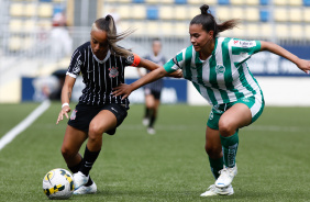 Julia Brito durante jogo do Corinthians contra o Juventude