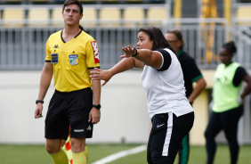Thaissan Passos durante jogo do Corinthians contra o Juventude