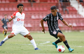 Volante Yago em ao na partida contra o Audax pelo Paulisto Sub-17