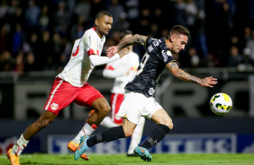 Gustavo Silva em jogo contra Red Bull Bragantino