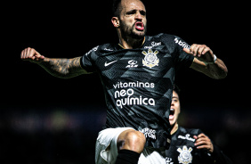 Renato Augusto comemorando o gol do Corinthians contra o Red Bull Bragantino