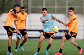 Adson, Cantillo, Lo Man e Lucas Piton em ltimo treino antes de enfrentar a Portuguesa