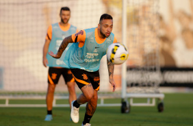 Maycon participa de ltimo treino antes de enfrentar a Portuguesa