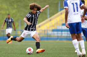 Guilherme Biro em ao na partida contra o Santo Andr pelo Paulista Sub-20