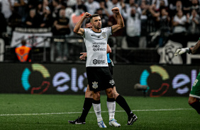 Jnior Moraes marcou seu primeiro gol com a camisa do Corinthians