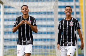 Kayke e Arthur Sousa na partida contra o Santo Andr pelo Paulista Sub-20