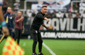 Vtor Pereira durante a vitria do Corinthians na Copa do Brasil