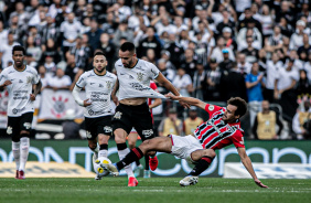 Renato Augusto durante a partida entre Corinthians e São Paulo