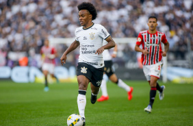 Willian foi um dos titulares no clssico contra o So Paulo