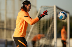 Cssio durante treino no CT Joaquim Grava