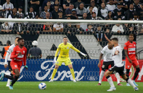 Ivan durante partida entre Corinthians e Always Ready pela Libertadores