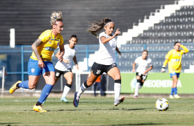 Diany durante jogo do Corinthians e Ava