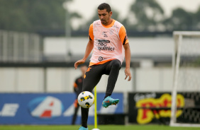 Bruno Melo durante treino do Corinthians no CT Joaquim Grava