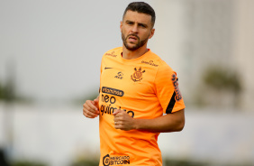 Júnior Moraes durante treino do Corinthians