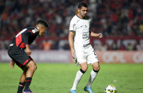 Bruno Melo entrou no segundo tempo da partida contra o Atltico-GO