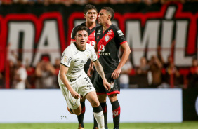 Gustavo Mantuan marcou o nico gol da partida contra o Atltico-GO