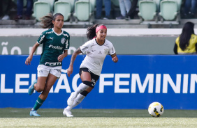 Lia Salazar durante a partida entre Corinthians e Palmeiras pelo Brasileiro Feminino
