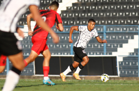 Murillo durante a partida contra o Athletico Paranaense pelo Brasileiro Sub-20