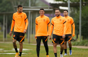 Joo Victor, Gustavo Mantuan, Maycon e Du Queiroz em treino do Corinthians de olho no Juventude