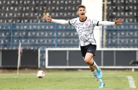 Gabriel Moscardo na comemorao do seu gol marcado