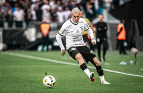 Rger Guedes em ao na vitria do Corinthians em cima do Juventude