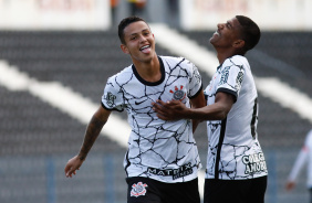 Kayke fez dois gols pelo Corinthians Sub-20 sobre o Santo Andr