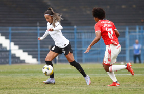 Diany durante o duelo entre Corinthians e Internacional pelo Brasileiro Feminino