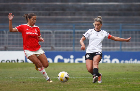 Tamires durante o duelo entre Corinthians e Internacional pelo Brasileiro Feminino