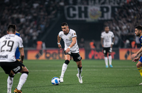 Giuliano durante jogo do Corinthians contra o Boca Juniors pela Libertadores