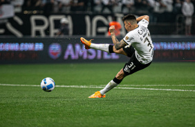 Gustavo Mantuan durante jogo do Corinthians contra o Boca Juniors pela Libertadores