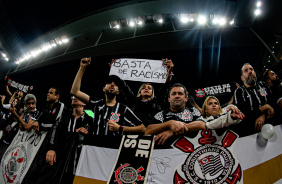 Torcedores do Corinthians durante partida com o Boca Juniors pela Libertadores