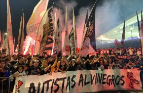 Torcida do Corinthians antes do jogo com o Boca Juniors