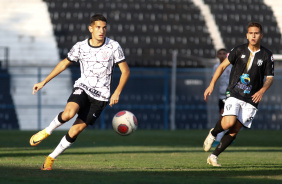 Adryan durante o jogo contra o So Bernardo pelo Paulista Sub-20