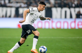 Mantuan foi titular do Corinthians contra o Boca Juniors