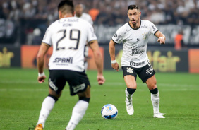 Roni e Giuliano em jogo contra o Boca Juniors