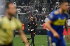 Vtor Pereira durante jogo do Corinthians com o Boca Juniors