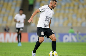 Júnior Moraes durante partida contra o Fluminense neste sábado