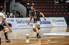 Tatinho em ao durante jogo do Corinthians